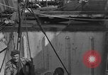 Standbild United States Military Jeeps die an Bord eines Schiffes geladen europäische Theater, 1944, aus Sekunde 21 historischem Filmmaterial Videoclip 65675049849