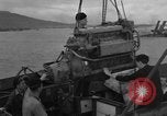 Standbild United States Military Jeeps die an Bord eines Schiffes geladen europäische Theater, 1944, aus Sekunde 29 historischem Filmmaterial Videoclip 65675049849