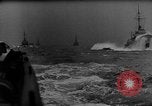 Standbild Deutsche Minesweeper im Englischen Kanal, 1943, aus Sekunde 41 historischem Filmmaterial Videoclip 65675049869