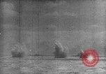 Standbild Achse Kriegsschiffe Angriff Alllied Konvoi Mittelmeer, 1939, aus Sekunde 24 historischem Filmmaterial Videoclip 65675049874
