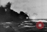 Standbild Achse Kriegsschiffe Angriff Alllied Konvoi Mittelmeer, 1939, aus Sekunde 27 historischem Filmmaterial Videoclip 65675049874
