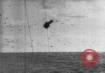 Standbild Achse Kriegsschiffe Angriff Alllied Konvoi Mittelmeer, 1939, aus Sekunde 44 historischem Filmmaterial Videoclip 65675049874