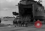 Standbild Landing Ship Tank Frankreich, 1944, aus Sekunde 6 historischem Filmmaterial Videoclip 65675049885