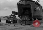Standbild Landing Ship Tank Frankreich, 1944, aus Sekunde 14 historischem Filmmaterial Videoclip 65675049885