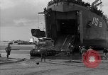 Standbild Landing Ship Tank Frankreich, 1944, aus Sekunde 25 historischem Filmmaterial Videoclip 65675049885