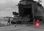 Standbild Landing Ship Tank Frankreich, 1944, aus Sekunde 27 historischem Filmmaterial Videoclip 65675049885