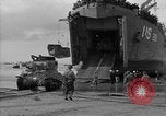 Standbild Landing Ship Tank Frankreich, 1944, aus Sekunde 32 historischem Filmmaterial Videoclip 65675049885