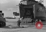 Standbild Landing Ship Tank Frankreich, 1944, aus Sekunde 38 historischem Filmmaterial Videoclip 65675049885