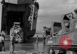 Standbild Landing Ship Tank Frankreich, 1944, aus Sekunde 47 historischem Filmmaterial Videoclip 65675049885