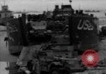 Standbild Landing Craft Tank Frankreich, 1944, aus Sekunde 7 historischem Filmmaterial Videoclip 65675049886