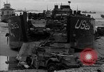 Standbild Landing Craft Tank Frankreich, 1944, aus Sekunde 14 historischem Filmmaterial Videoclip 65675049886
