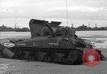 Standbild Landing Craft Tank Frankreich, 1944, aus Sekunde 45 historischem Filmmaterial Videoclip 65675049886