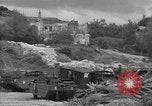 Standbild amphibische Fahrzeug Frankreich, 1944, aus Sekunde 17 historischem Filmmaterial Videoclip 65675049887