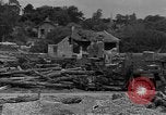 Standbild amphibische Fahrzeug Frankreich, 1944, aus Sekunde 27 historischem Filmmaterial Videoclip 65675049887