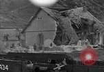 Standbild amphibische Fahrzeug Frankreich, 1944, aus Sekunde 35 historischem Filmmaterial Videoclip 65675049887
