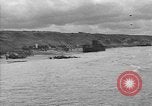 Standbild amphibische Fahrzeug Frankreich, 1944, aus Sekunde 49 historischem Filmmaterial Videoclip 65675049887