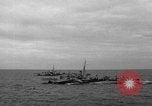 Standbild britischen Zerstörer französischen Küste, 1944, aus Sekunde 6 historischem Filmmaterial Videoclip 65675049892