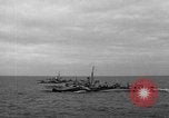 Standbild britischen Zerstörer französischen Küste, 1944, aus Sekunde 7 historischem Filmmaterial Videoclip 65675049892