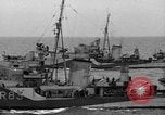 Standbild britischen Zerstörer französischen Küste, 1944, aus Sekunde 18 historischem Filmmaterial Videoclip 65675049892