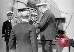 Standbild Vice Admiral William Pakenham geadelt von König George V Orkney Inseln Schottland, 1917, aus Sekunde 16 historischem Filmmaterial Videoclip 65675049924