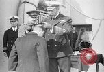Standbild Vice Admiral William Pakenham geadelt von König George V Orkney Inseln Schottland, 1917, aus Sekunde 19 historischem Filmmaterial Videoclip 65675049924