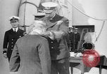 Standbild Vice Admiral William Pakenham geadelt von König George V Orkney Inseln Schottland, 1917, aus Sekunde 20 historischem Filmmaterial Videoclip 65675049924