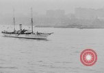 Standbild USS Mayflower (PY-1) New York City USA, 1918, aus Sekunde 12 historischem Filmmaterial Videoclip 65675049926