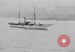 Standbild USS Mayflower (PY-1) New York City USA, 1918, aus Sekunde 15 historischem Filmmaterial Videoclip 65675049926