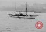 Standbild USS Mayflower (PY-1) New York City USA, 1918, aus Sekunde 17 historischem Filmmaterial Videoclip 65675049926