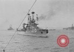 Standbild Weihnachten Flotte überprüfen New York City USA, 1918, aus Sekunde 11 historischem Filmmaterial Videoclip 65675049927