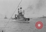 Standbild Weihnachten Flotte überprüfen New York City USA, 1918, aus Sekunde 20 historischem Filmmaterial Videoclip 65675049927