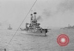 Standbild Weihnachten Flotte überprüfen New York City USA, 1918, aus Sekunde 26 historischem Filmmaterial Videoclip 65675049927