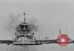 Standbild Weihnachten Flotte überprüfen New York City USA, 1918, aus Sekunde 52 historischem Filmmaterial Videoclip 65675049927