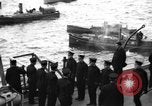 Standbild Inspektion der Segler Atlantik, 1920, aus Sekunde 4 historischem Filmmaterial Videoclip 65675049935