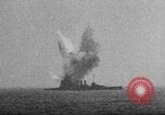 Image US Navy naufrage vaisseau cible 'Océan Atlantique, 1920, de la seconde 21 séquences d'archives historiques vidéo 65675049940