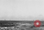 Image système de signalisation clignotant 'Océan Atlantique, 1920, de la seconde 56 séquences d'archives historiques vidéo 65675049945