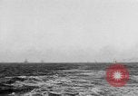 Image système de signalisation clignotant 'Océan Atlantique, 1920, de la seconde 58 séquences d'archives historiques vidéo 65675049945