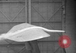 Standbild Davis wing Test United States USA, 1940, aus Sekunde 4 historischem Filmmaterial Videoclip 65675049956