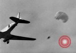 Standbild Army Air Corps Fallschirmjäger United States USA, 1941, aus Sekunde 21 historischem Filmmaterial Videoclip 65675049963
