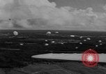 Standbild Army Air Corps Fallschirmjäger United States USA, 1941, aus Sekunde 23 historischem Filmmaterial Videoclip 65675049963