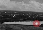 Standbild Army Air Corps Fallschirmjäger United States USA, 1941, aus Sekunde 25 historischem Filmmaterial Videoclip 65675049963