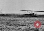 Immagine di Modello di Wright Flyer Le Mans Francia, 1908, secondo 57 filmato di repertorio 65675049965