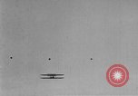 Image Wilbur Wright dans le modèle un flyer et post barstormers Première Guerre Mondiale United States USA, 1919, de la seconde 6 séquences d'archives historiques vidéo 65675049967