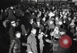 Immagine di Festa di Capodanno New York City USA, 1936, secondo 28 filmato di repertorio 65675049980