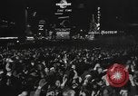 Immagine di Festa di Capodanno New York City USA, 1936, secondo 51 filmato di repertorio 65675049980