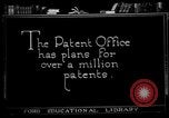 Immagine di Patent Office building Washington DC USA, 1921, secondo 3 filmato di repertorio 65675049986