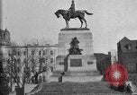 Image des statues de nobles hommes Washington DC USA, 1921, de la seconde 14 séquences d'archives historiques vidéo 65675049991