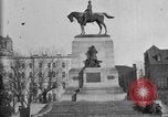 Image des statues de nobles hommes Washington DC USA, 1921, de la seconde 15 séquences d'archives historiques vidéo 65675049991