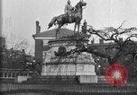 Image des statues de nobles hommes Washington DC USA, 1921, de la seconde 19 séquences d'archives historiques vidéo 65675049991