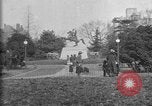 Image des statues de nobles hommes Washington DC USA, 1921, de la seconde 24 séquences d'archives historiques vidéo 65675049991